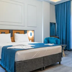  Otel Grand Moon