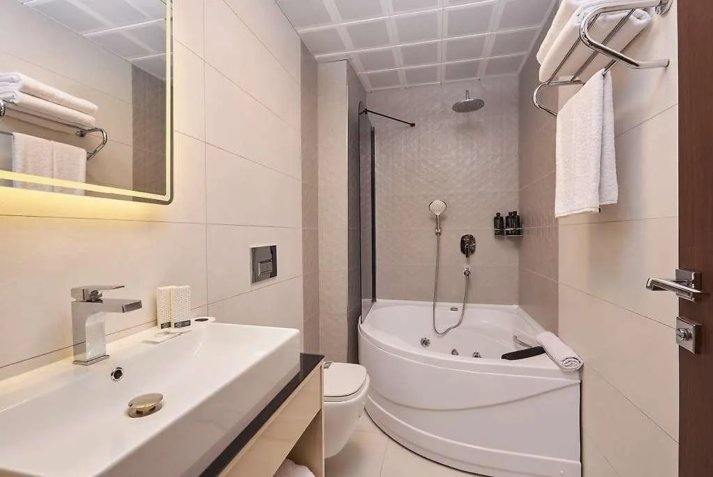 Operla Airport Hotels, Tm İstanbul